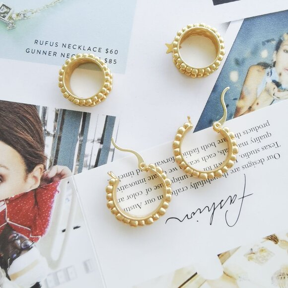 New Julie Vos Marbella Hoop Earrings 24K Gold Plate - Picture 4 of 5